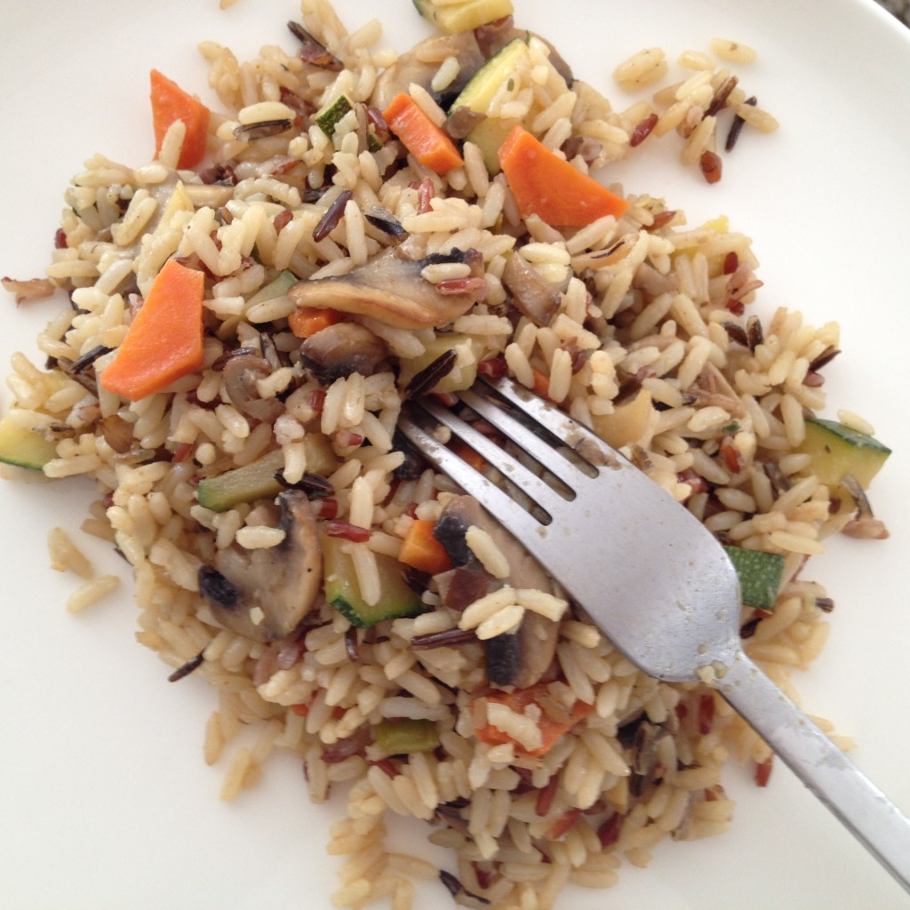 Trójkolorowy ryż z warzywami